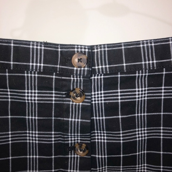 H&M Divided Plaid Button-Down Skirt - Picture 2 of 4